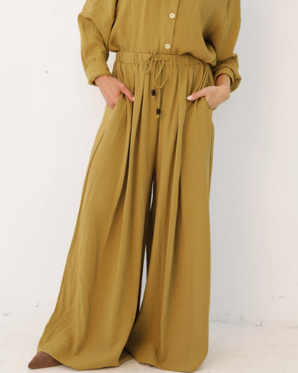 Komplet Olive Flow Set oliwkowy koszula + spodnie