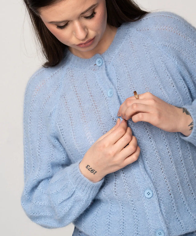 KARDIGAN BOSCO NIEBIESKI 34% KID MOHER 34% ALPAKA SUPERFINE