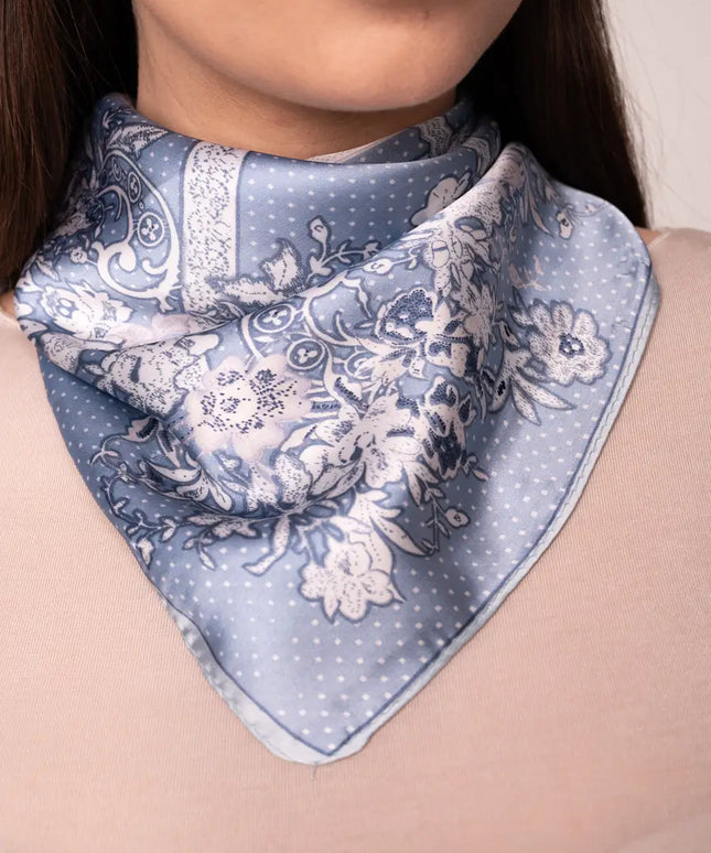 APASZKA BŁĘKITNA W KWIATOWY WZÓR