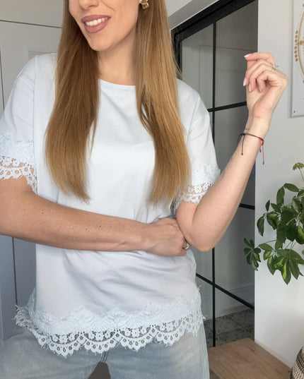 T-shirt Lucky błękitny z koronką Lemonada