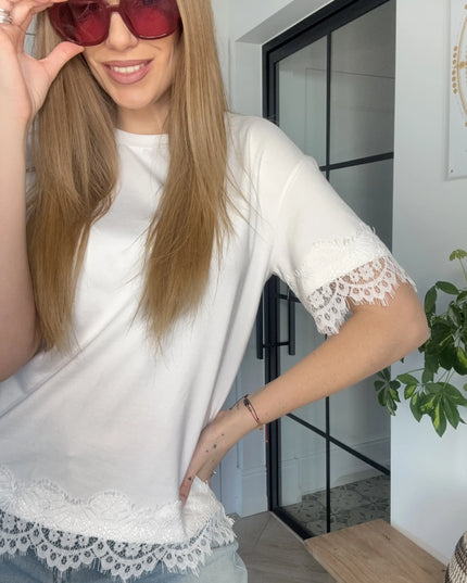 T-shirt Lucky śmietankowy z koronką Lemonada