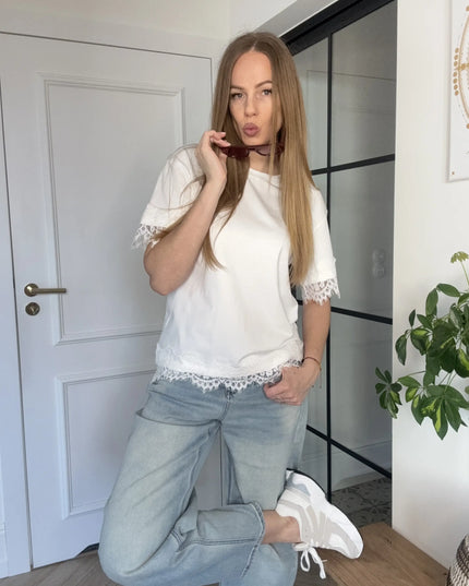 T-shirt Lucky śmietankowy z koronką Lemonada
