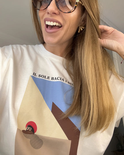 Bawełniany t-shirt z włoskim napisem Il Sole Bacia i Belli biały