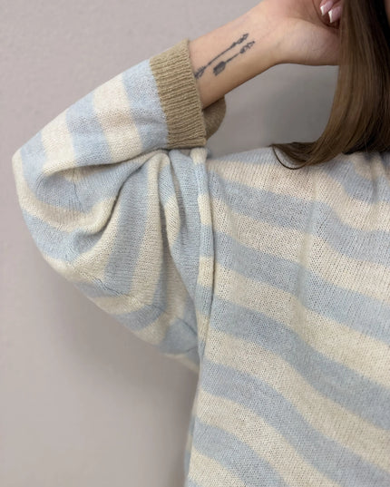Sweter Vera w paski niebieski
