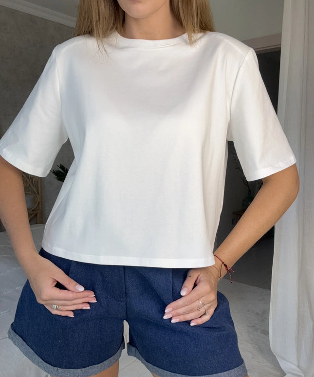 T-shirt premium Pillow z poduszkami w ramionach biały