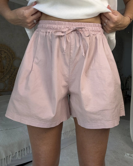 Różowe krótkie spodenki damskie Summer Pink z elastyczną gumką w pasie