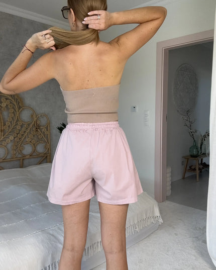 Różowe krótkie spodenki damskie Summer Pink z elastyczną gumką w pasie