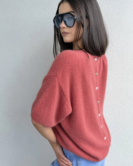 Sweter Elise z krótkim rękawem i dekoracyjnymi guzikami terracotta