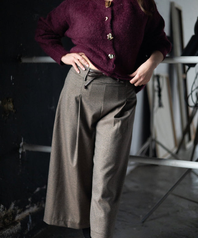 SPODNIE BILI W KRATĘ - BLUMANIA