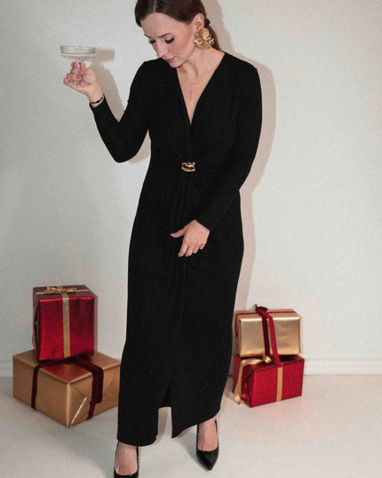 SUKIENKA MADONNA CZARNA - BLUMANIA