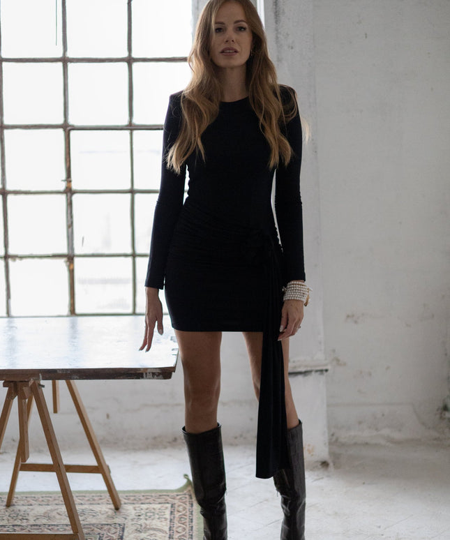 SUKIENKA SAMANTA CZARNA - BLUMANIA