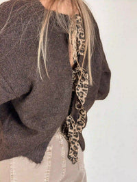 SWETER MUSSY CZEKOLADOWY